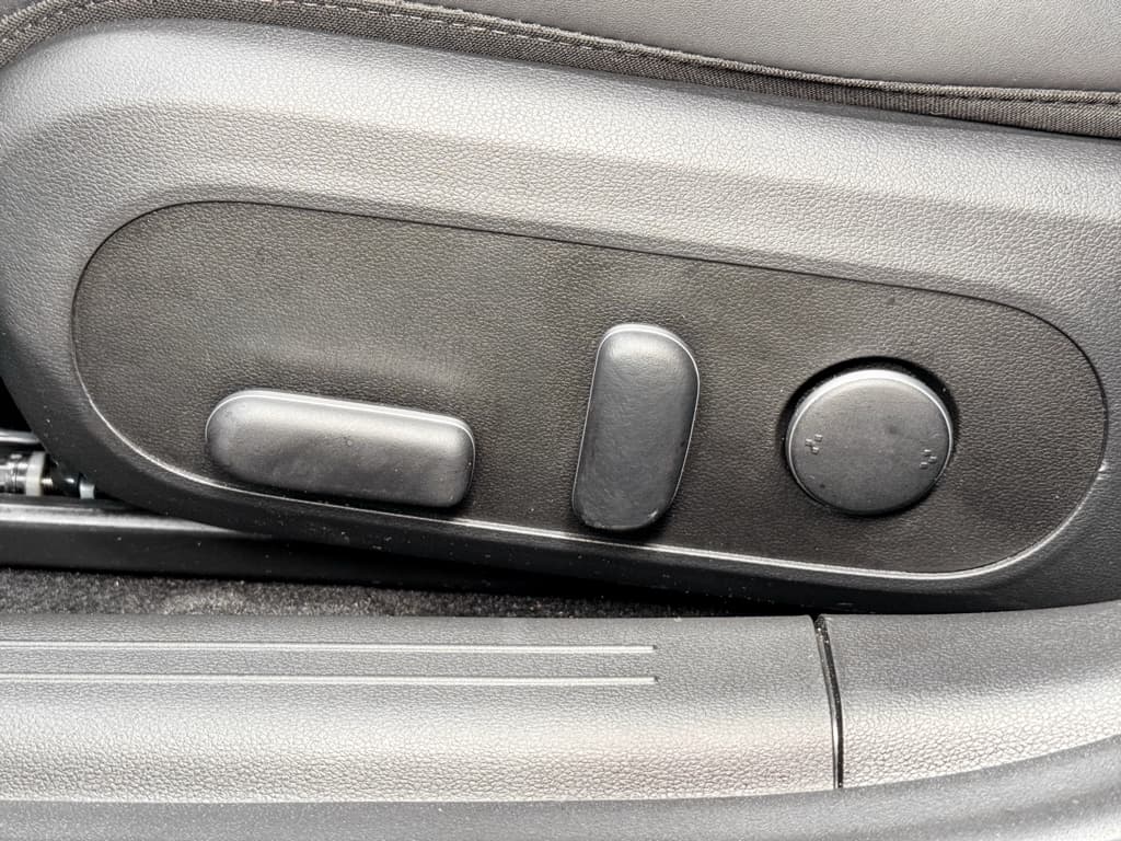 2024 Hyundai IONIQ 6 view 7