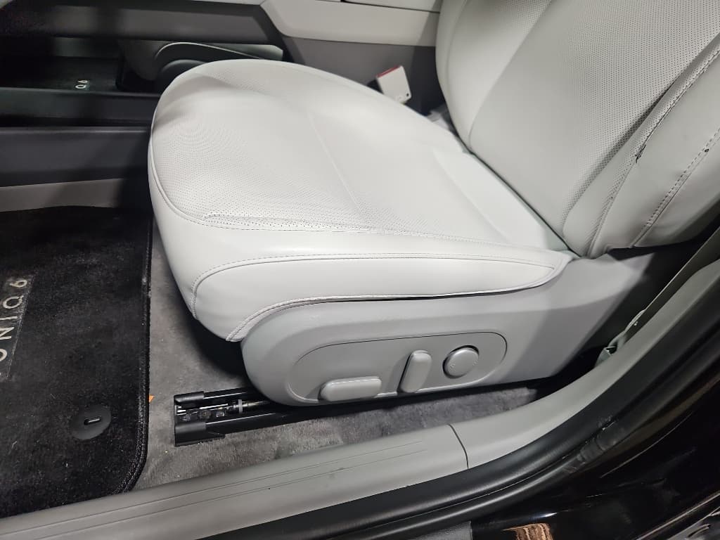 2024 Hyundai IONIQ 6 view 7