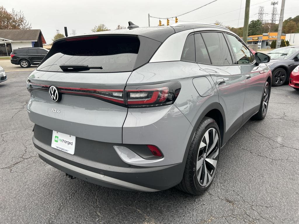 2021 Volkswagen ID.4 view 3