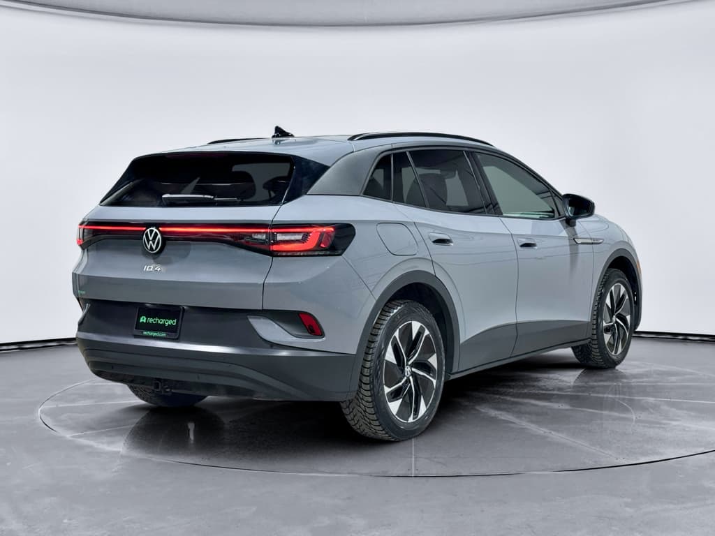 2022 Volkswagen ID.4 view 3