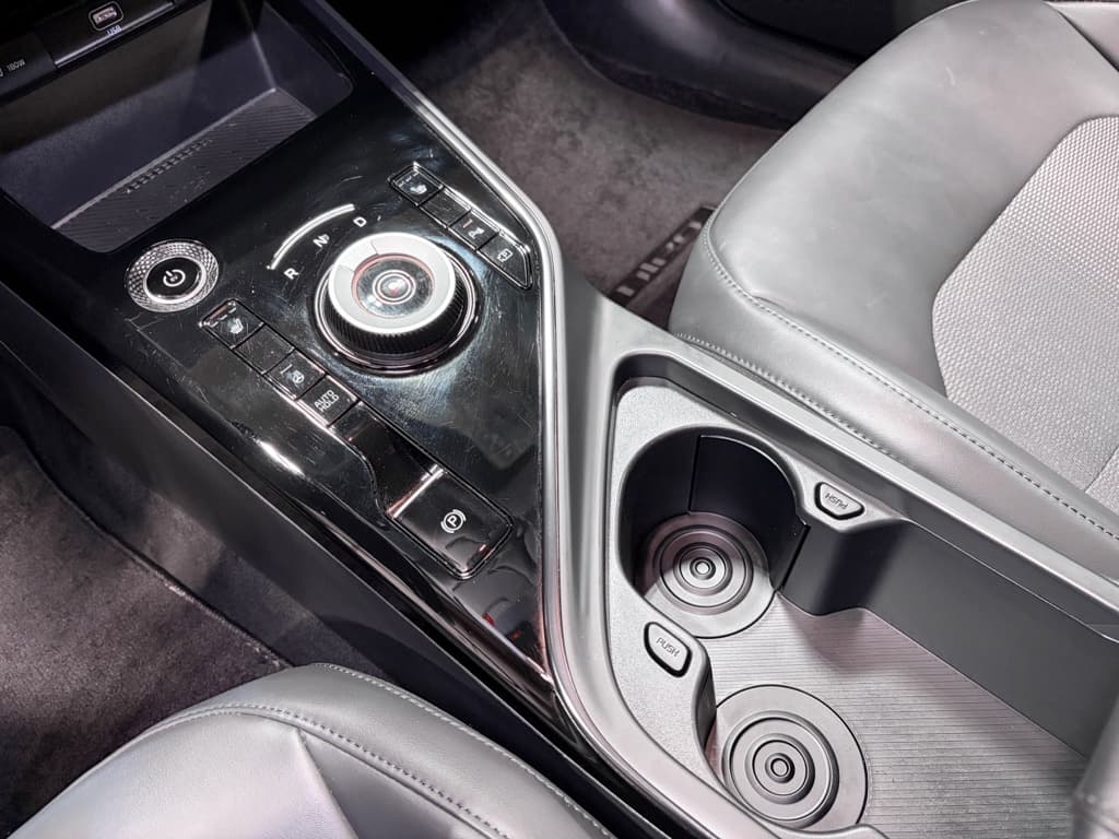 2023 Kia Niro EV view 21