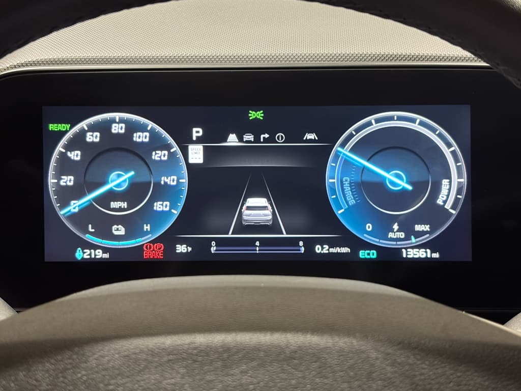 2023 Kia Niro EV view 10