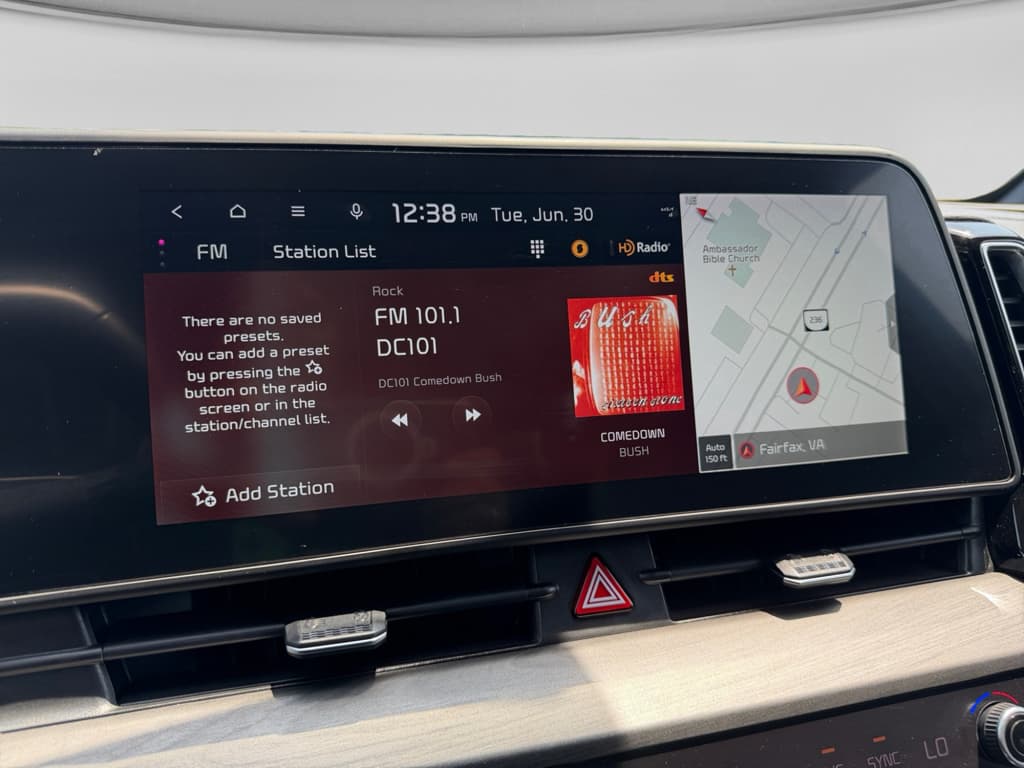 2023 Kia Sportage PHEV view 15