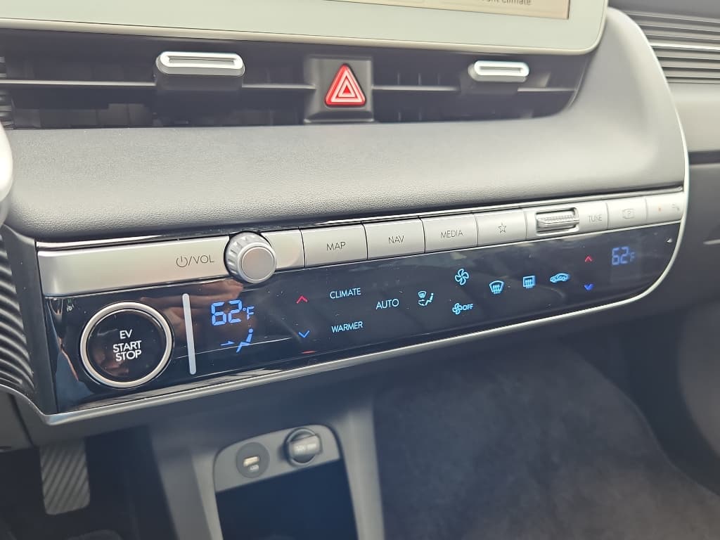 2022 Hyundai IONIQ 5 view 15