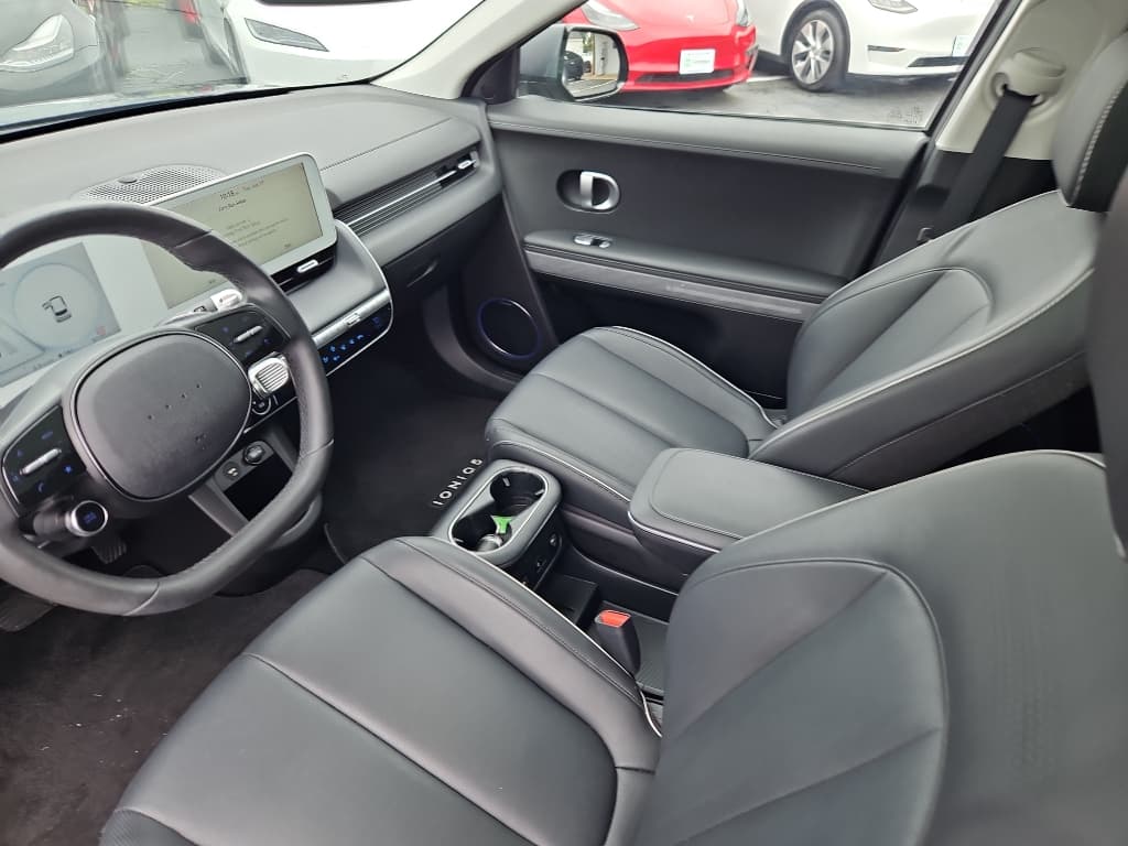 2022 Hyundai IONIQ 5 view 17