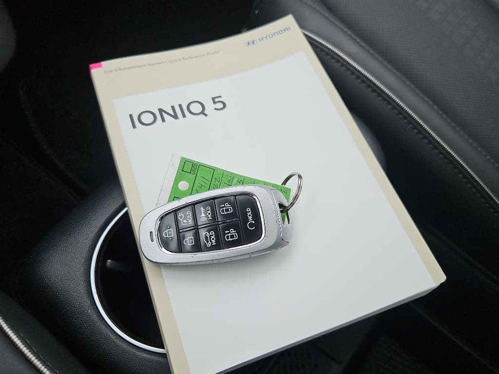 2022 Hyundai IONIQ 5 view 18