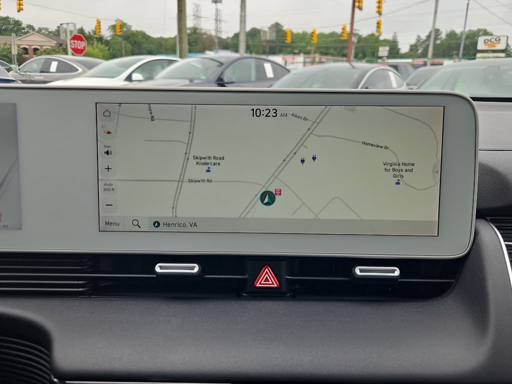 2022 Hyundai IONIQ 5 view 12