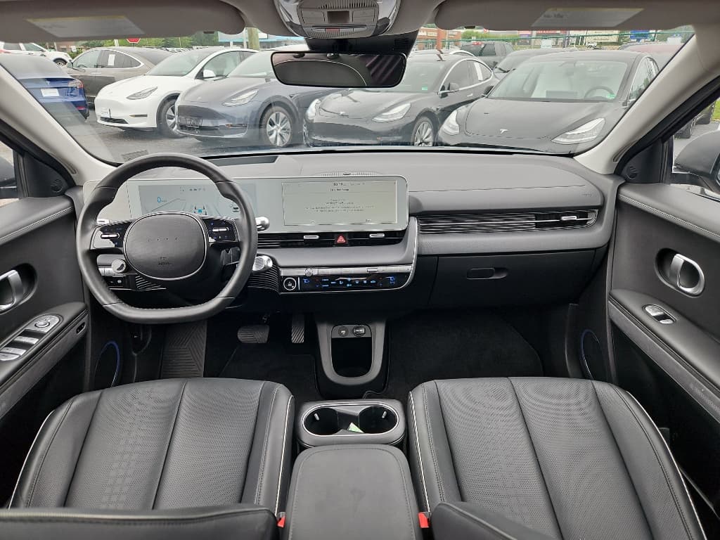 2022 Hyundai IONIQ 5 view 16