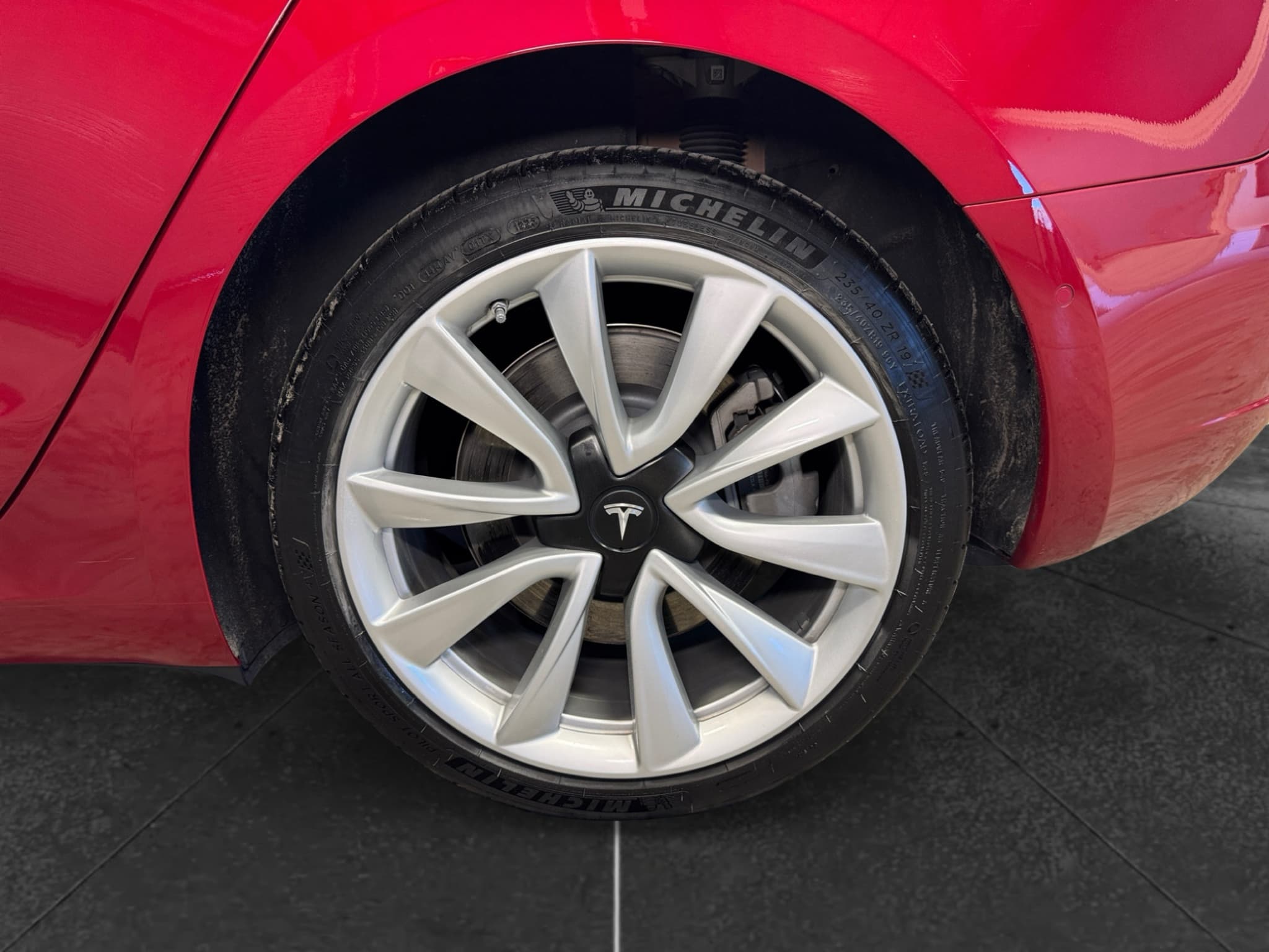 2018 Tesla Model 3 view 32
