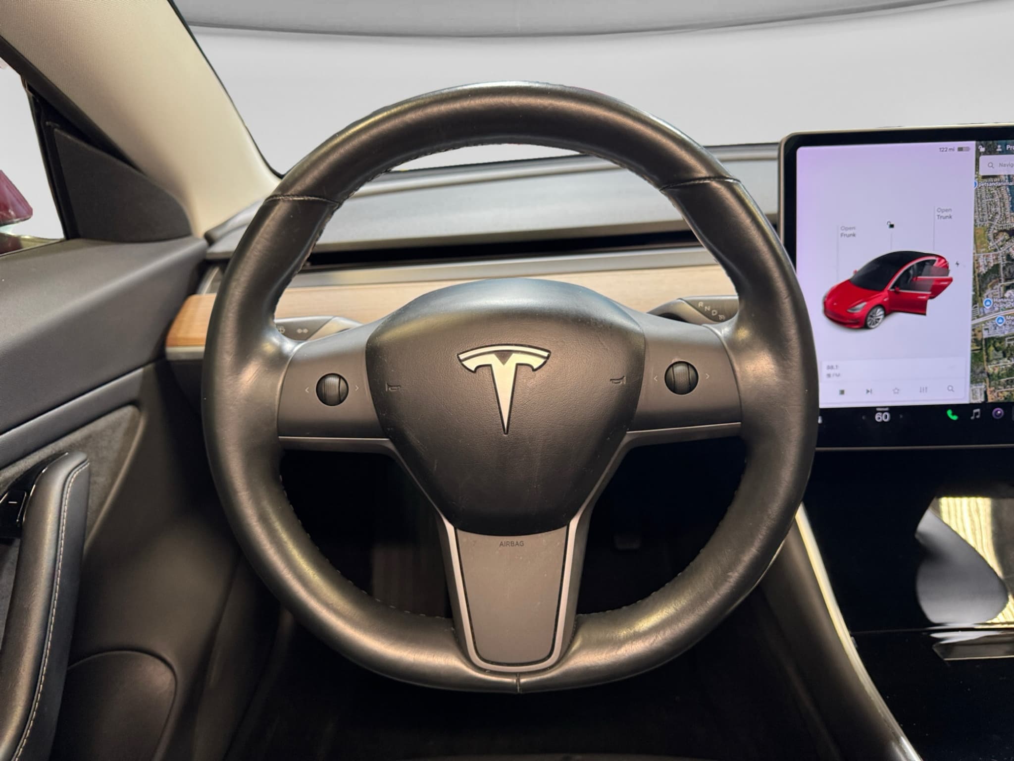 2018 Tesla Model 3 view 8