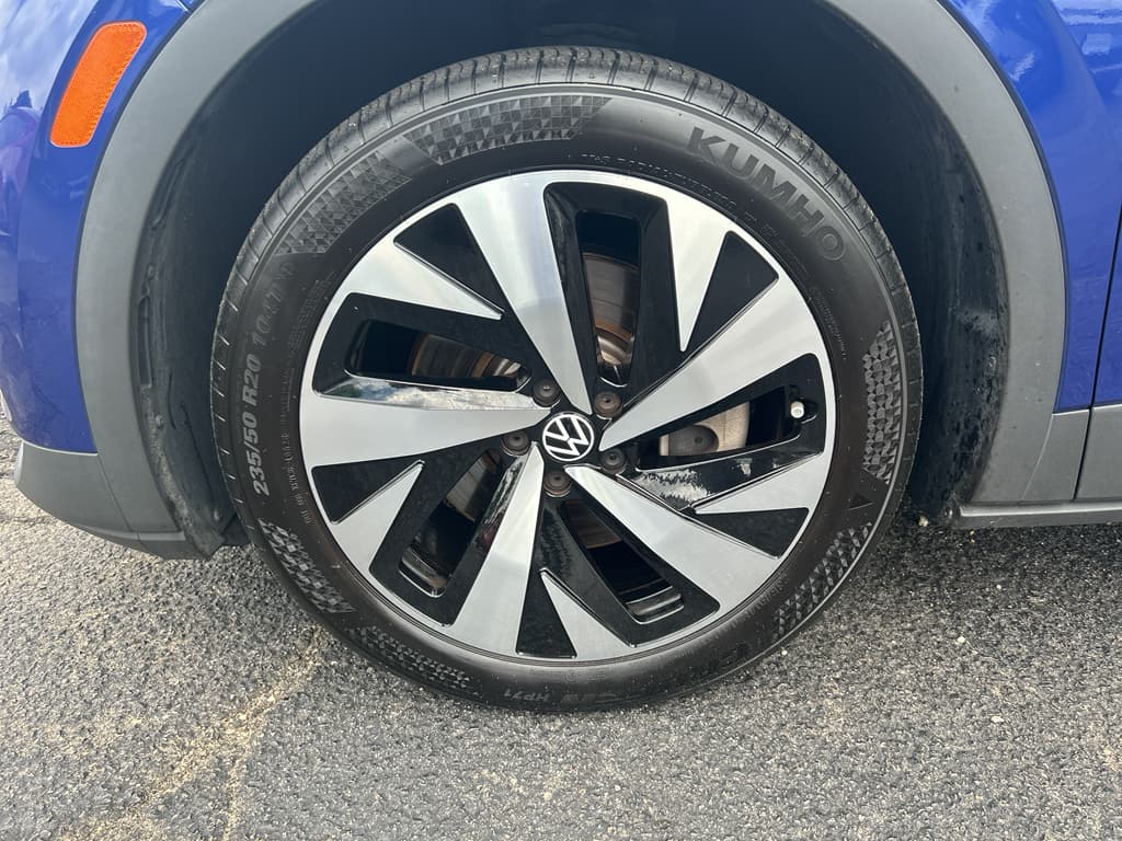 2021 Volkswagen ID.4 view 22