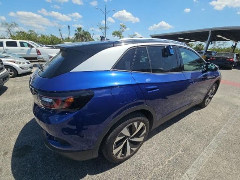 2021 Volkswagen ID.4 view 4