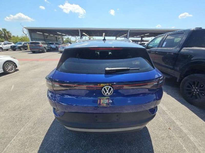 2021 Volkswagen ID.4 view 5