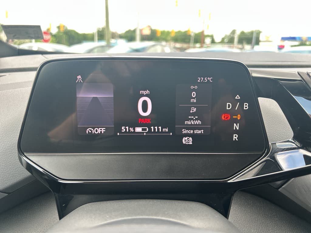 2021 Volkswagen ID.4 view 8