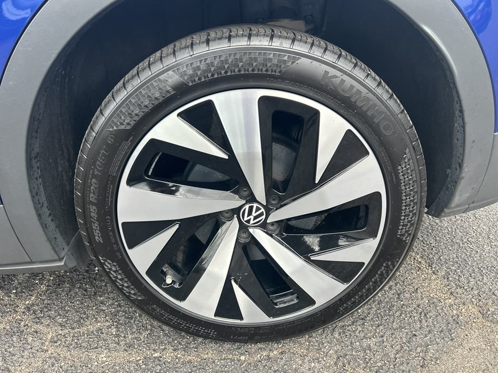 2021 Volkswagen ID.4 view 24