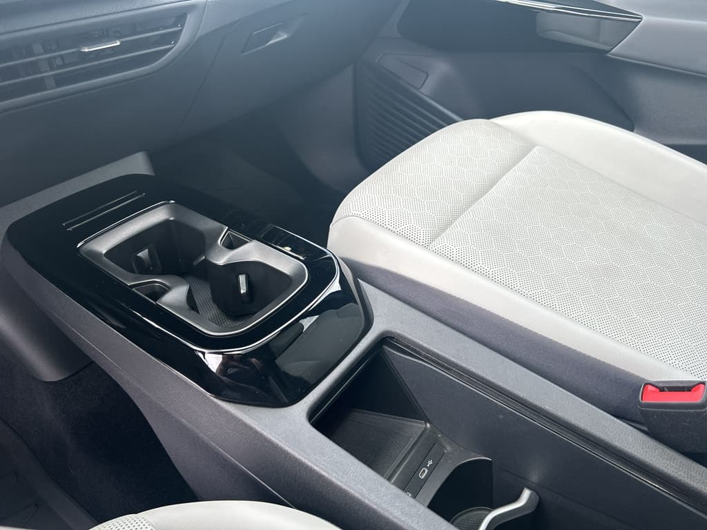 2021 Volkswagen ID.4 view 14