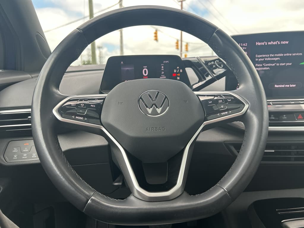 2021 Volkswagen ID.4 view 7