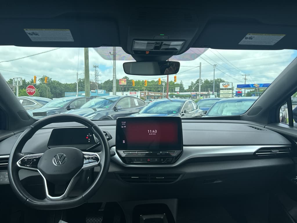 2021 Volkswagen ID.4 view 13