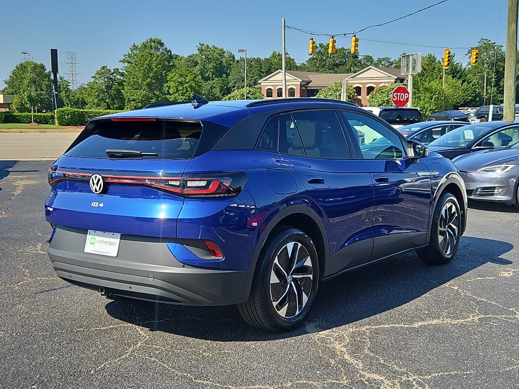2021 Volkswagen ID.4 view 3