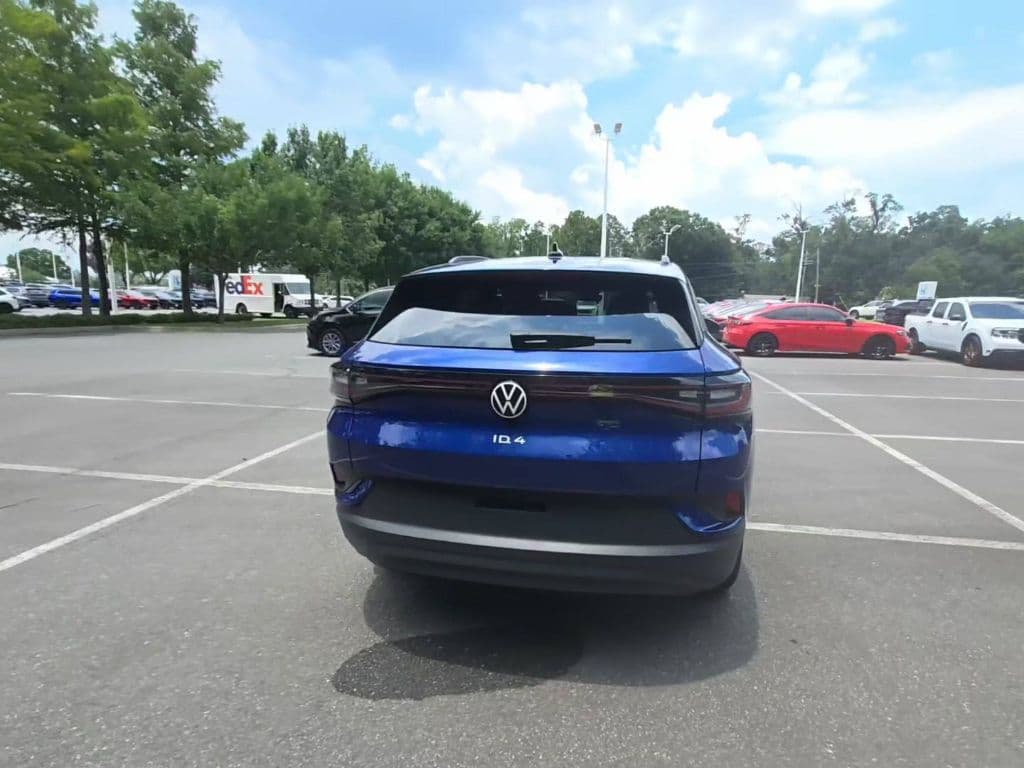 2021 Volkswagen ID.4 view 3