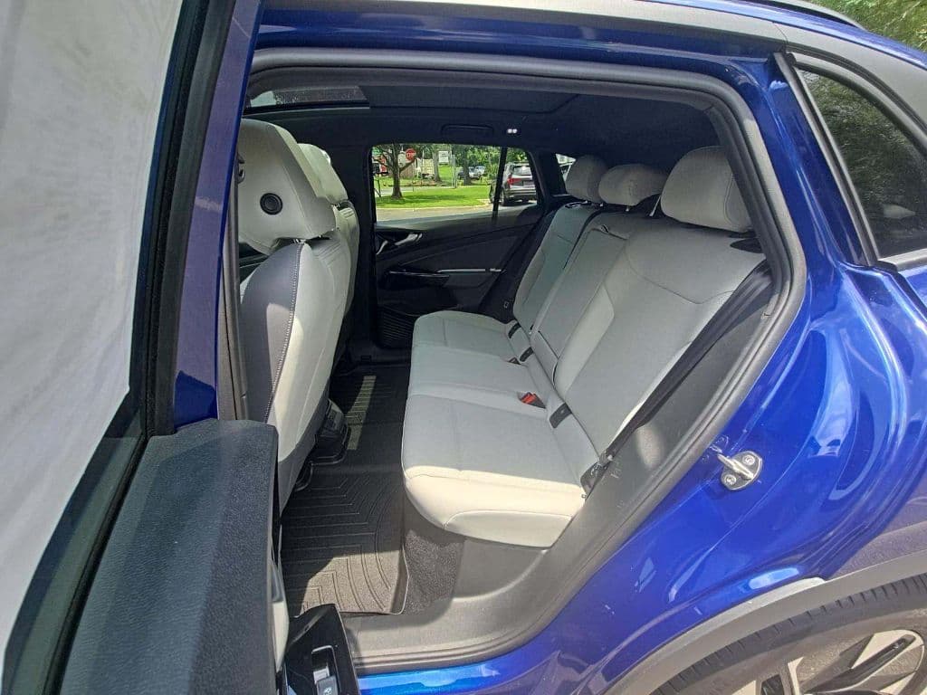 2021 Volkswagen ID.4 view 6