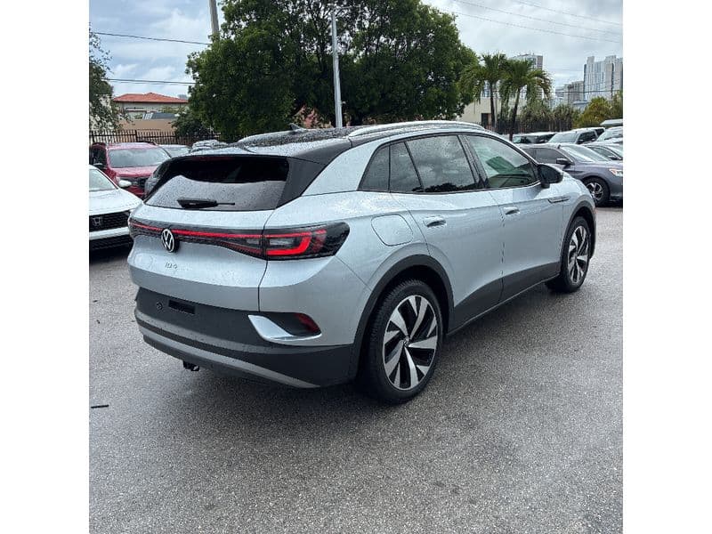 2021 Volkswagen ID.4 view 4