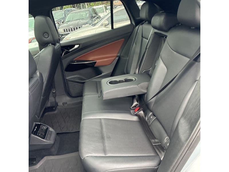 2021 Volkswagen ID.4 view 6