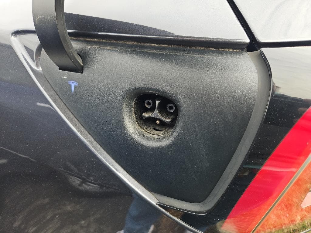 2018 Tesla Model 3 view 5