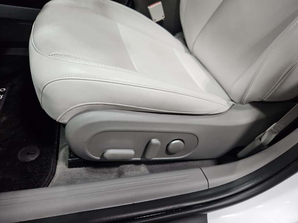 2024 Hyundai IONIQ 6 view 7