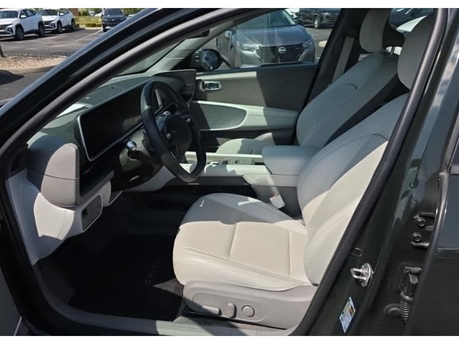 2024 Hyundai IONIQ 6 view 5