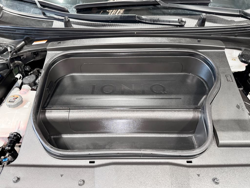 2024 Hyundai IONIQ 6 view 25