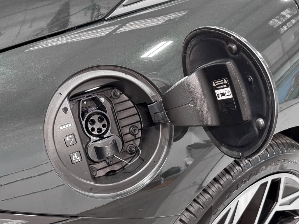 2024 Hyundai IONIQ 6 view 5