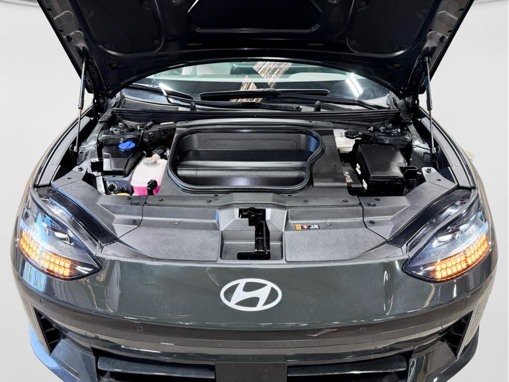 2024 Hyundai IONIQ 6 view 24