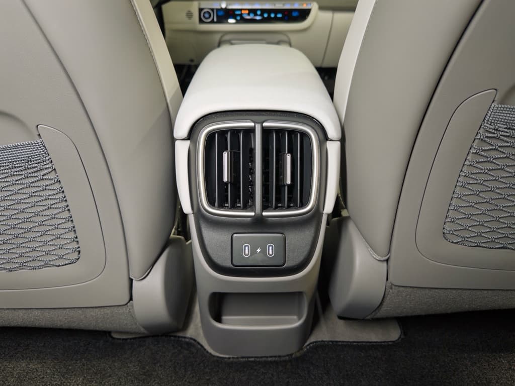 2024 Hyundai IONIQ 6 view 21