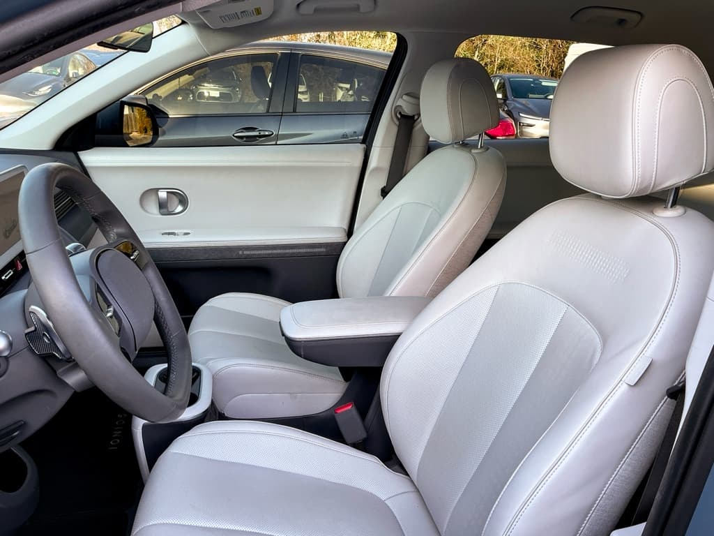 2022 Hyundai IONIQ 5 view 16