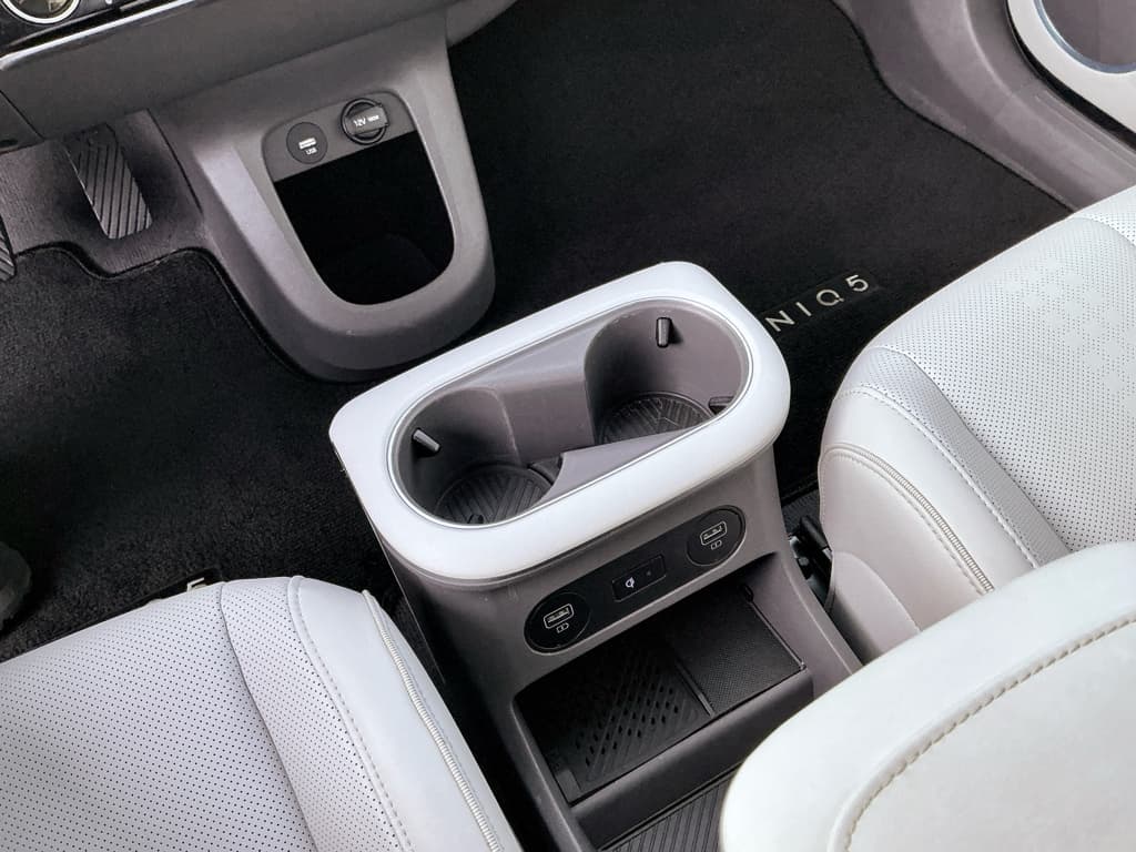 2022 Hyundai IONIQ 5 view 18