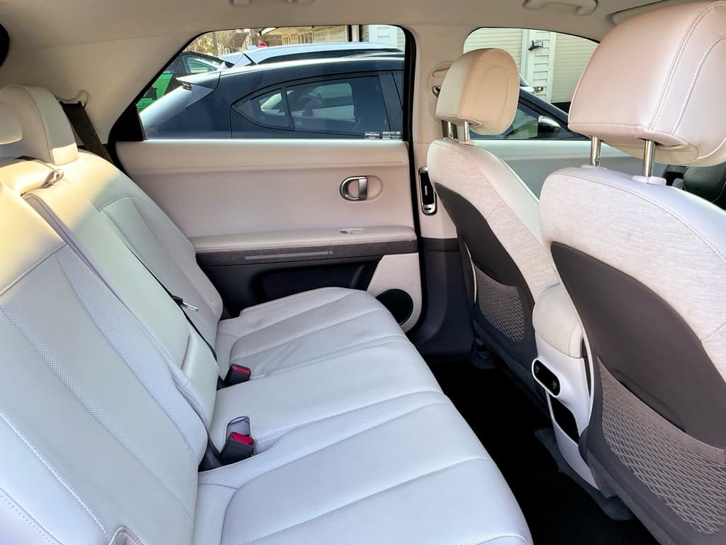 2022 Hyundai IONIQ 5 view 21