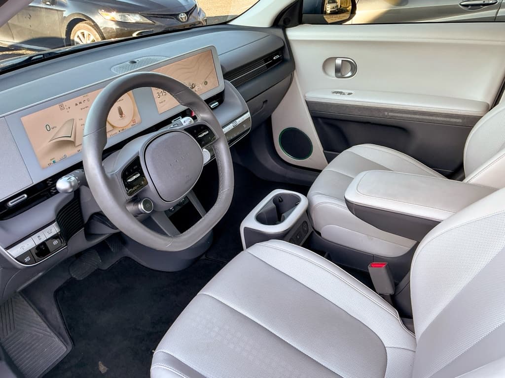 2022 Hyundai IONIQ 5 view 17