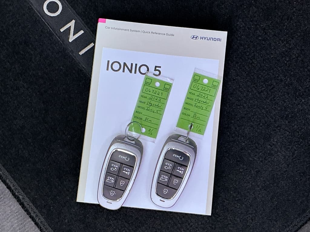 2022 Hyundai IONIQ 5 view 22