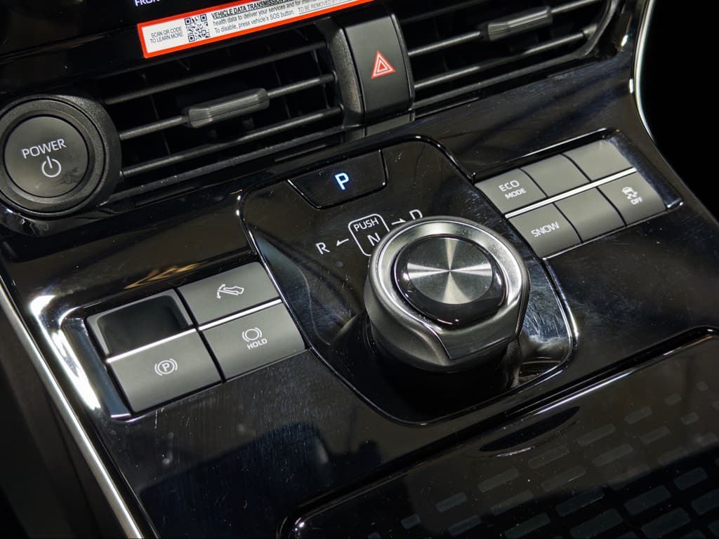 2025 Toyota bZ4X view 14