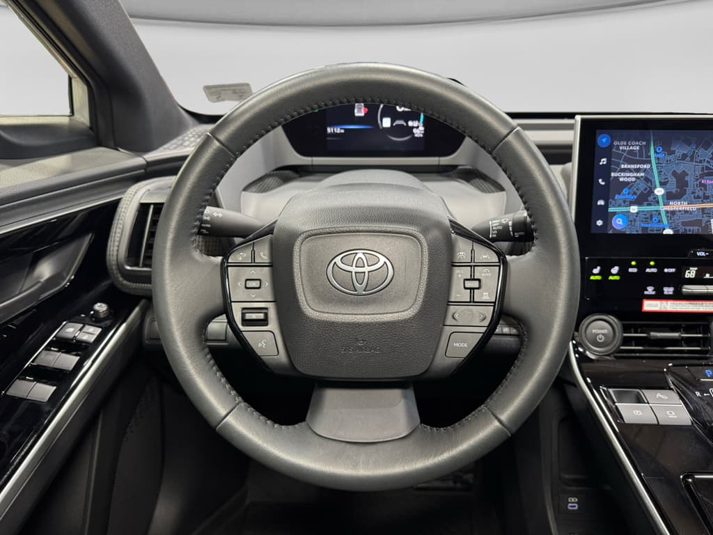 2025 Toyota bZ4X view 9