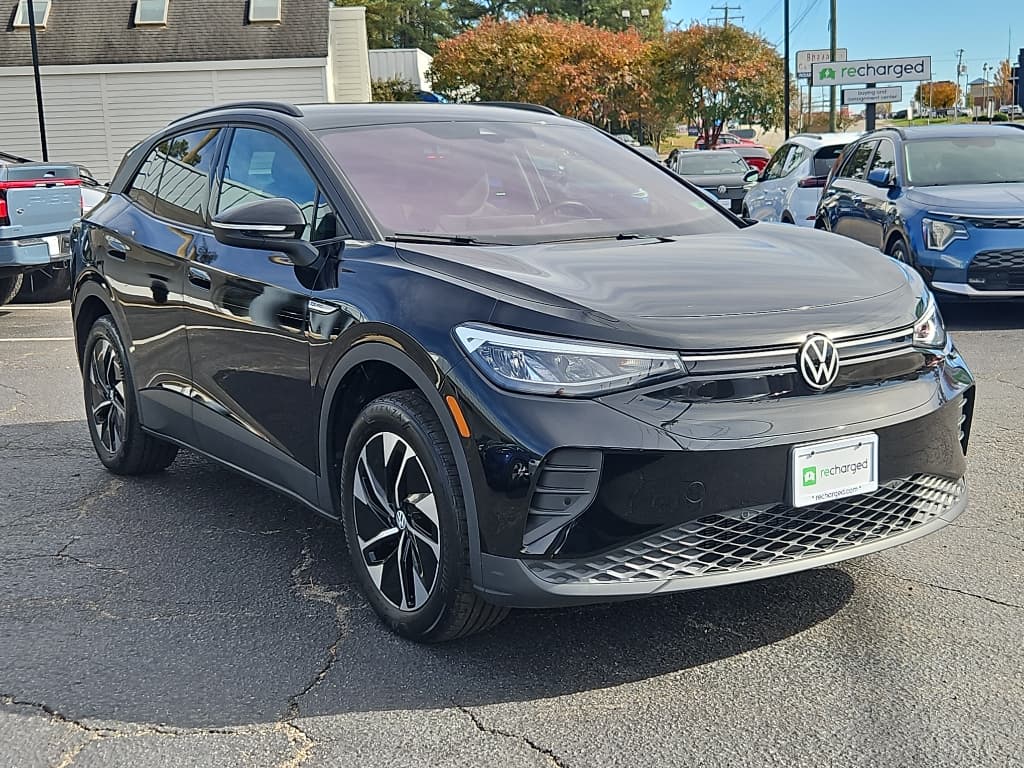 2022 Volkswagen ID.4 view 4