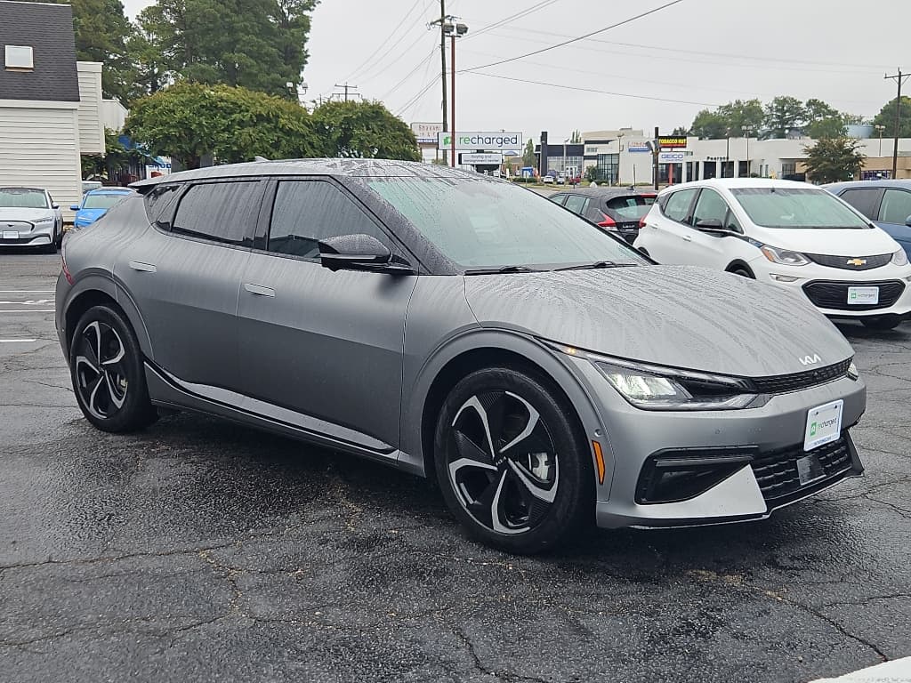 2022 Kia EV6 view 4
