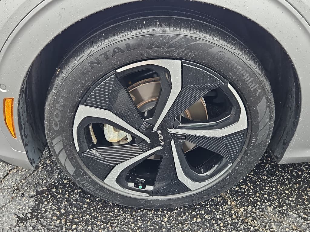 2022 Kia EV6 view 30