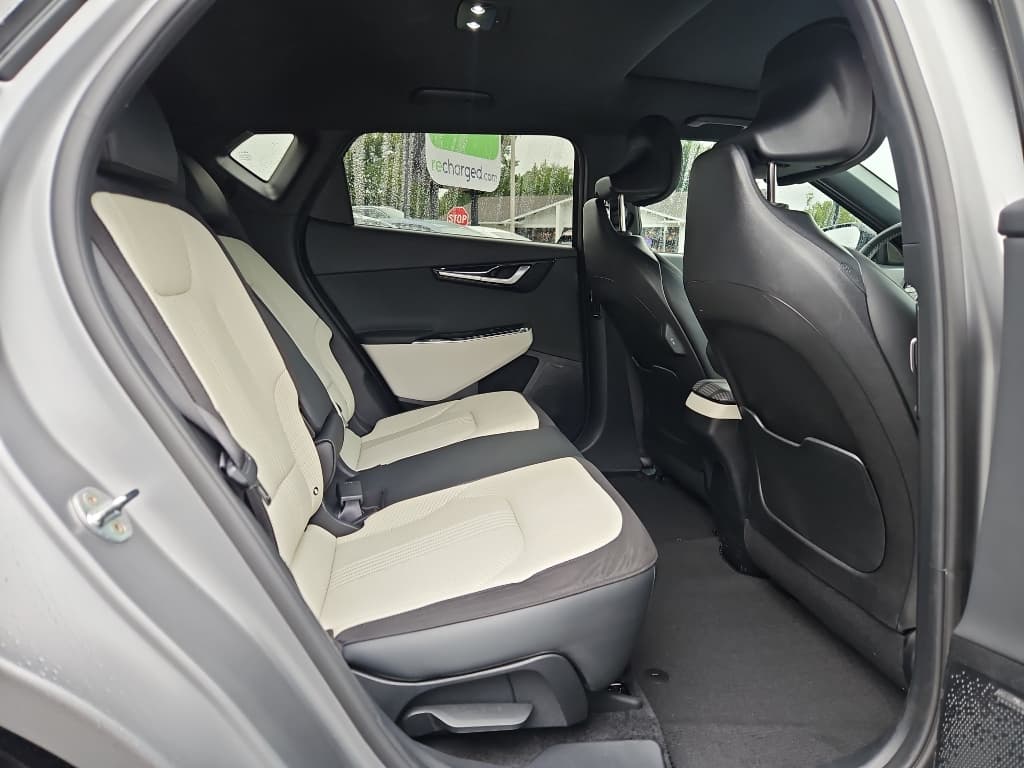 2022 Kia EV6 view 24