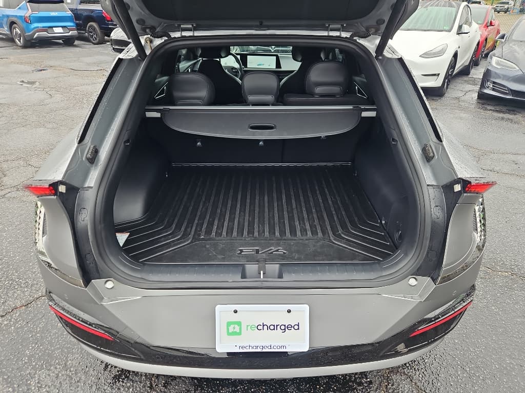 2022 Kia EV6 view 27