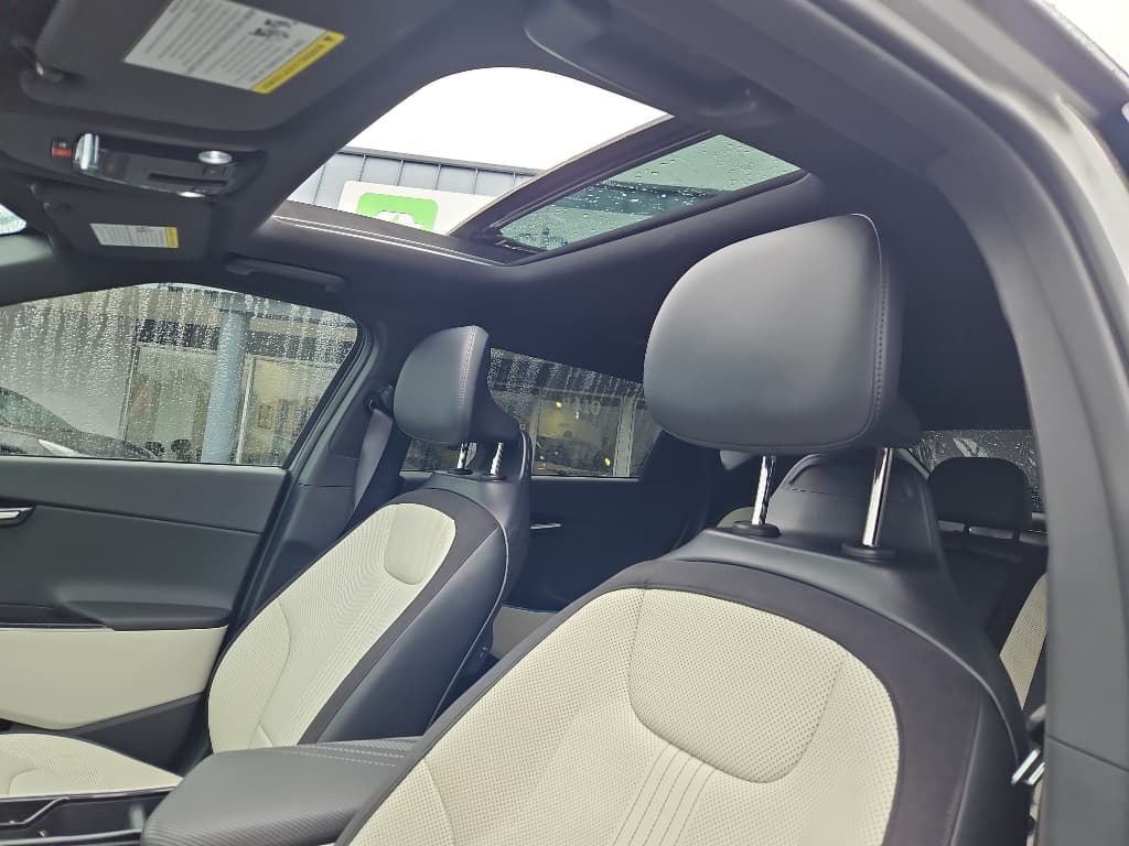 2022 Kia EV6 view 20