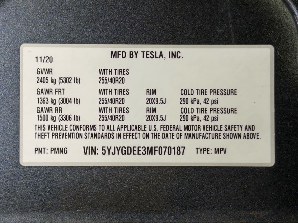 2021 Tesla Model Y view 27