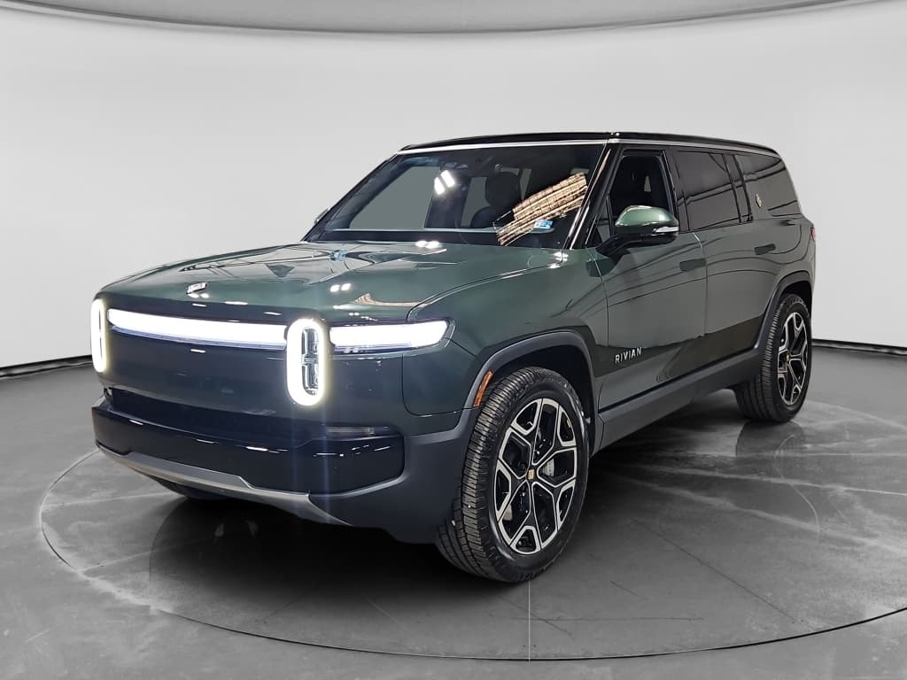 2025 Rivian R1S