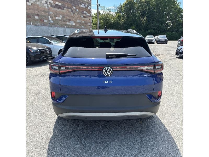 2022 Volkswagen ID.4 view 4